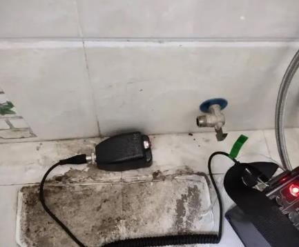 东莞屋顶漏水维修公司分享下卫生间漏水的危害及解决方法